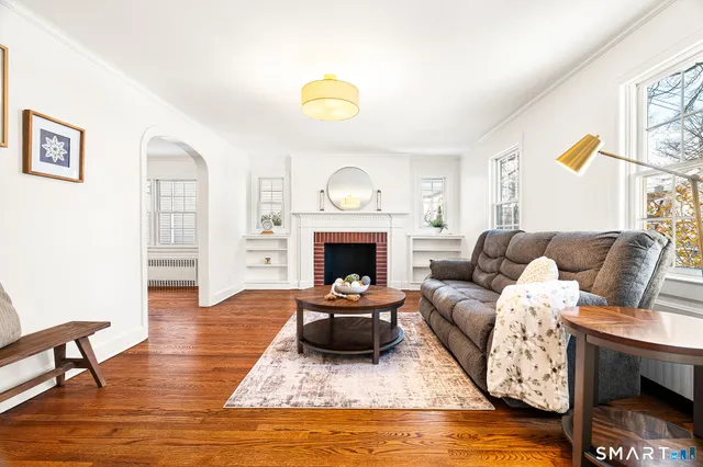 $579,000 | 220 Griswold Drive, West Hartford, CT 06119