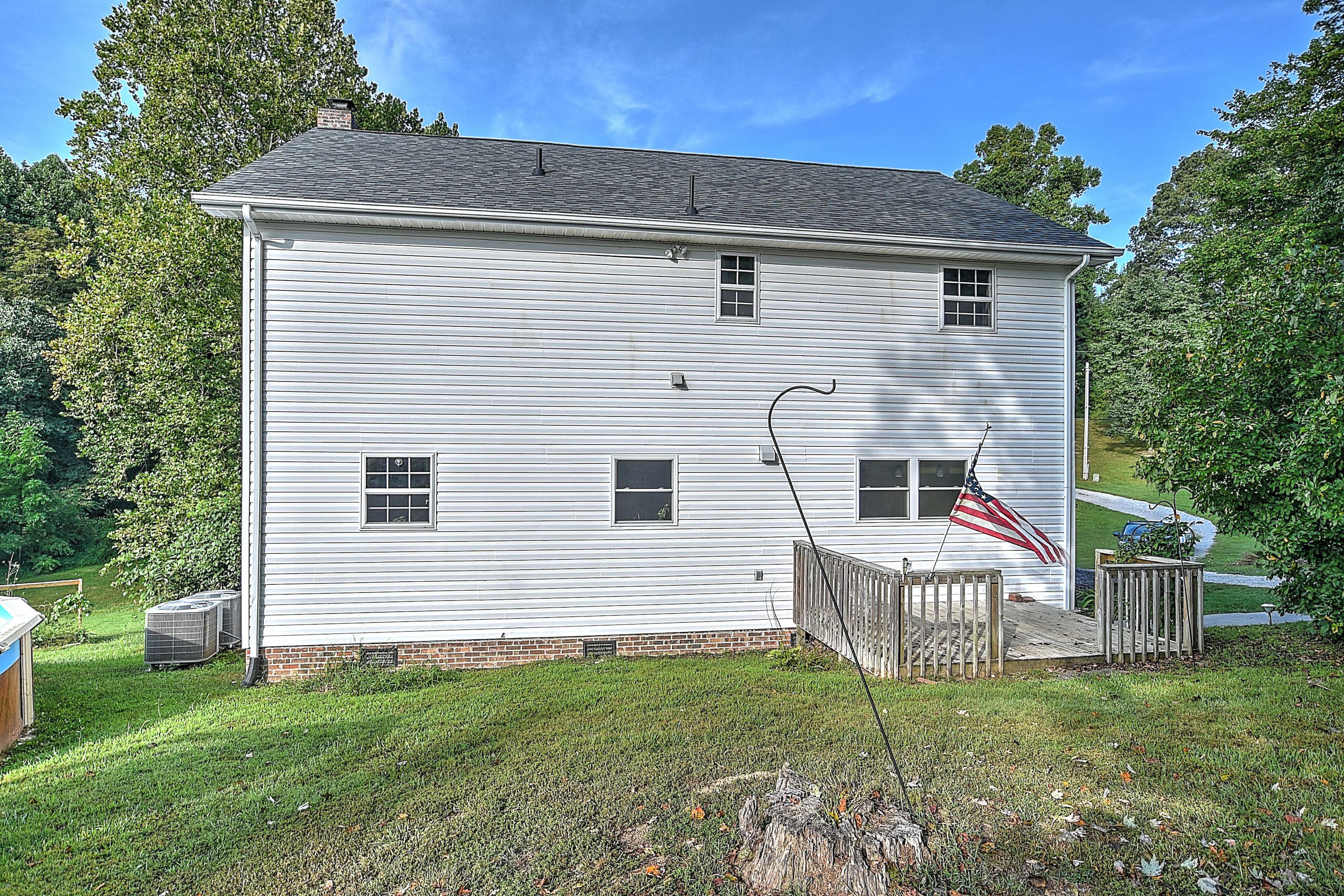 212 Bob Clark Road Jonesborough, TN 37659 - Photo 29 of 31 212 Bob Clark Rd-32