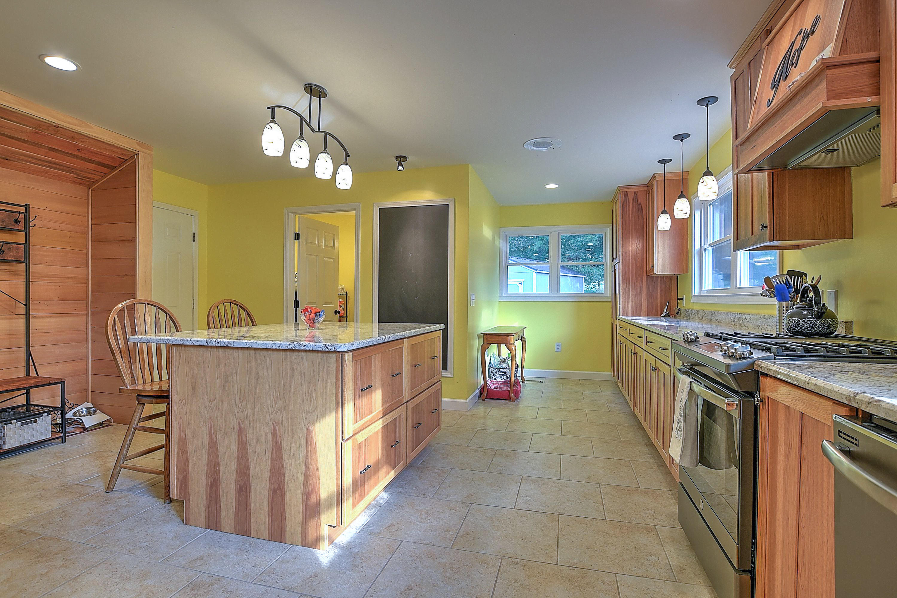212 Bob Clark Road Jonesborough, TN 37659 - Photo 7 of 31 212 Bob Clark Rd-7