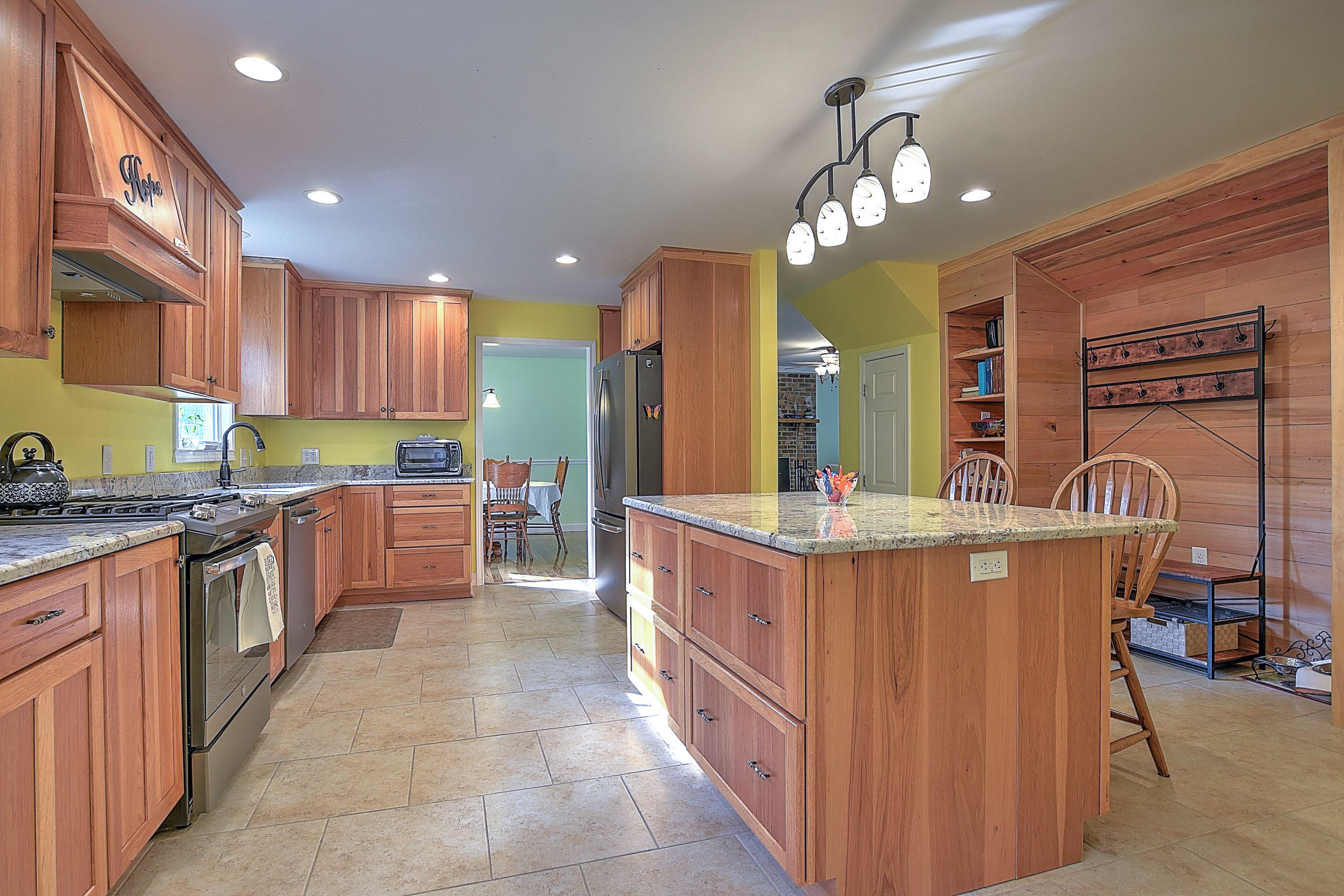 212 Bob Clark Road Jonesborough, TN 37659 - Photo 8 of 31 212 Bob Clark Rd-8