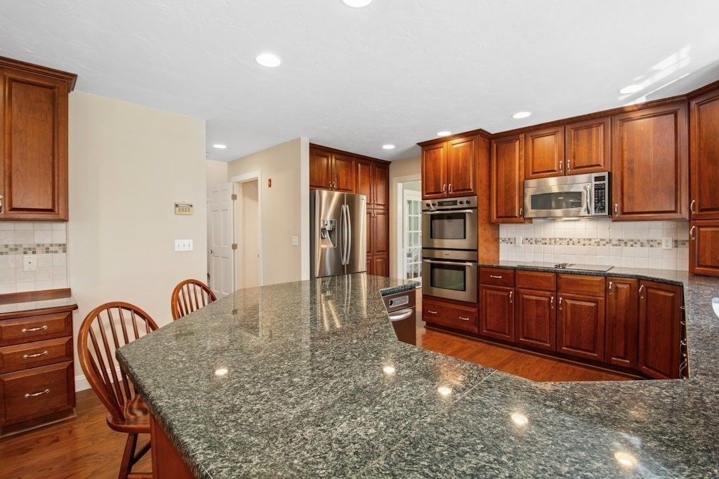 5 MacGregor Way Acton, MA 01720 - Photo 6 of 42