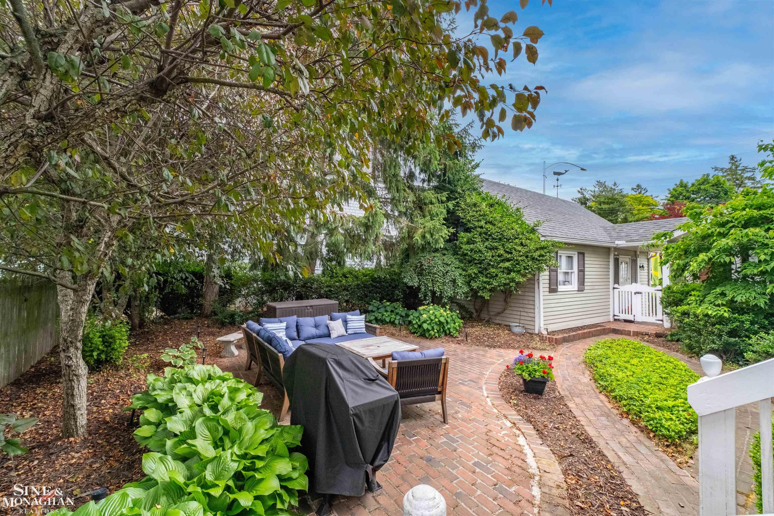 357 Roosevelt Place Grosse Pointe, MI 48230 - Photo 50 of 52