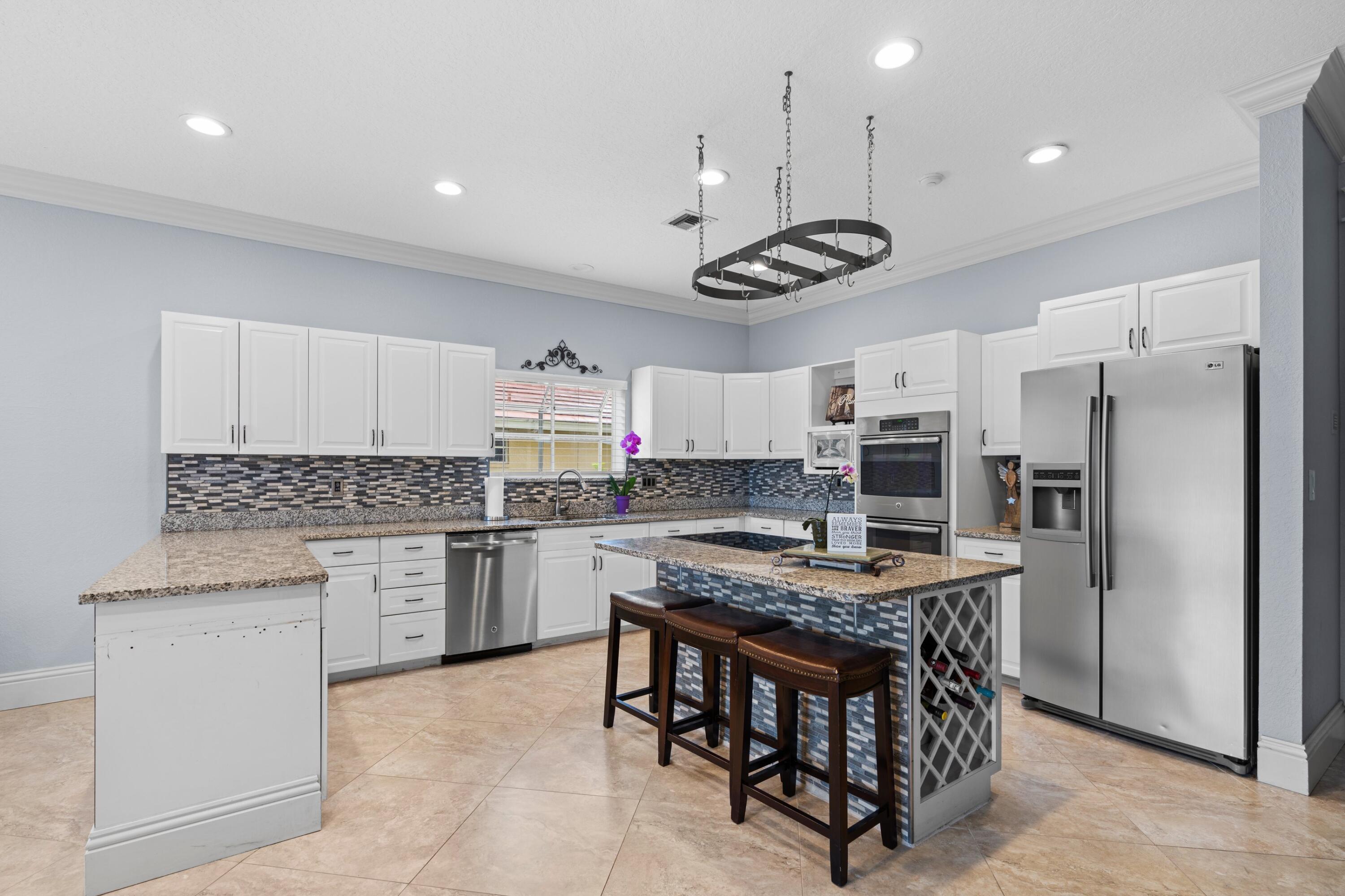 7336 Fairway Trail Boca Raton, FL 33487 - Photo 4 of 36 Kitchen