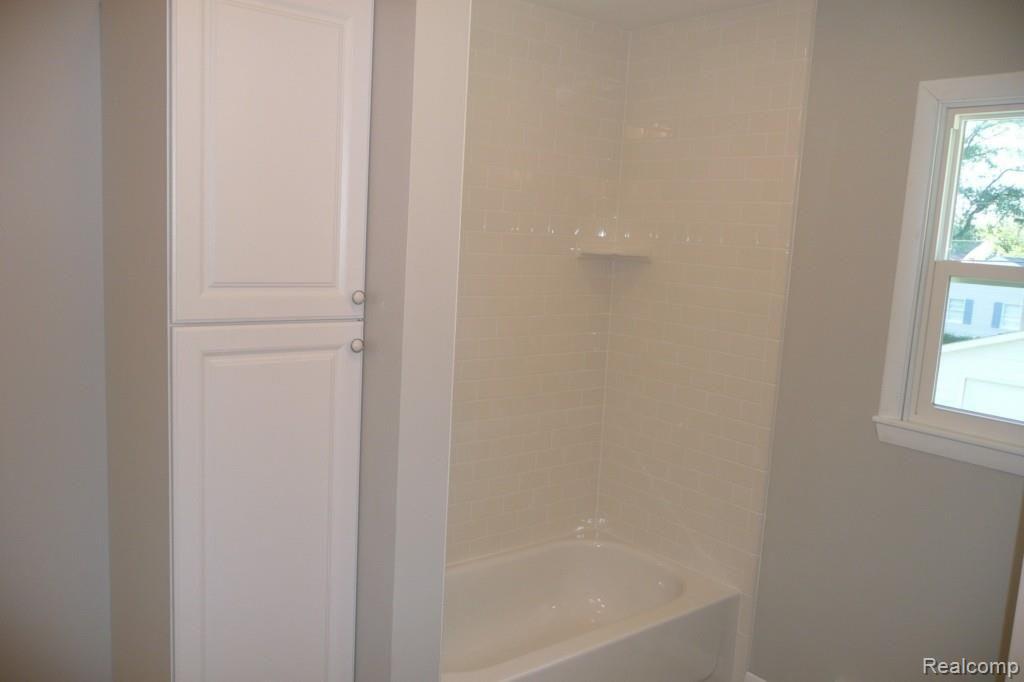 1007 Michigan Street Brighton, MI 48116 - Photo 21 of 30