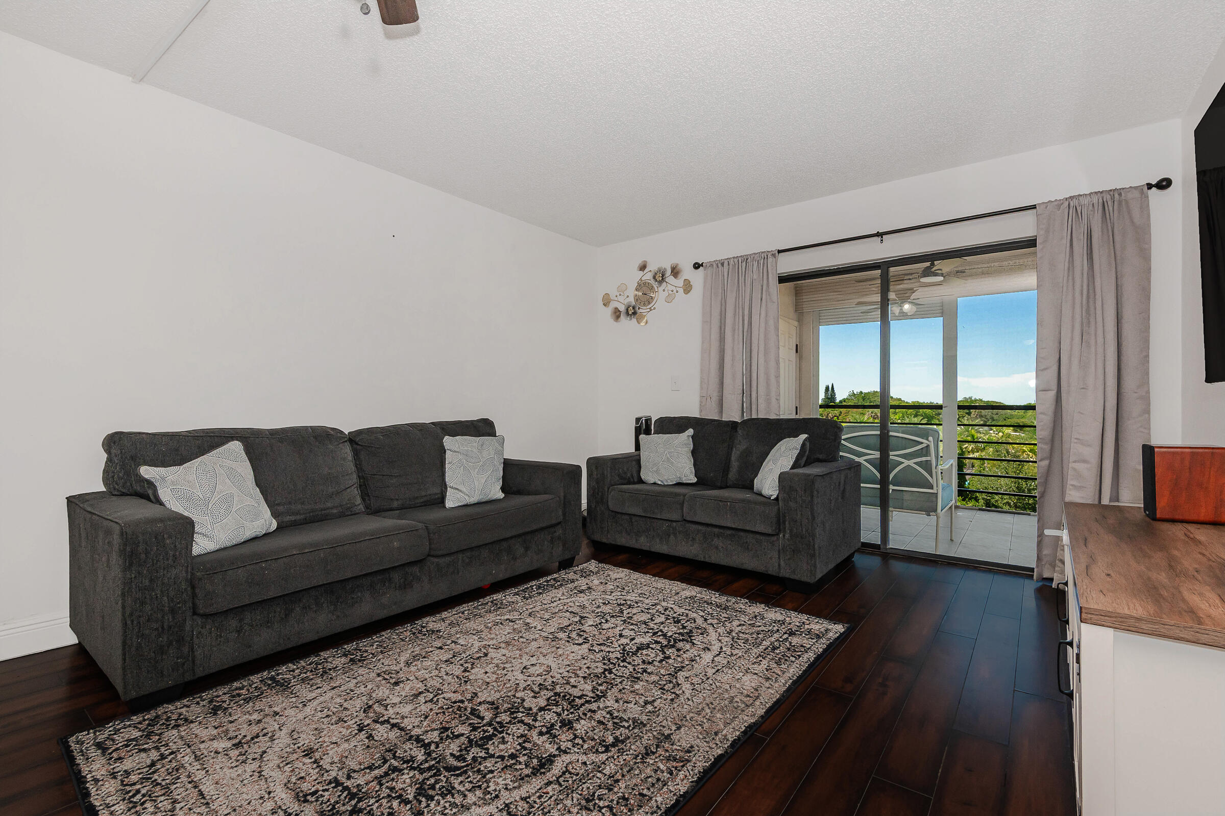 9235 Southwest 8th Street, Unit 502 Boca Raton, FL 33428 - Photo 8 of 29 0-5