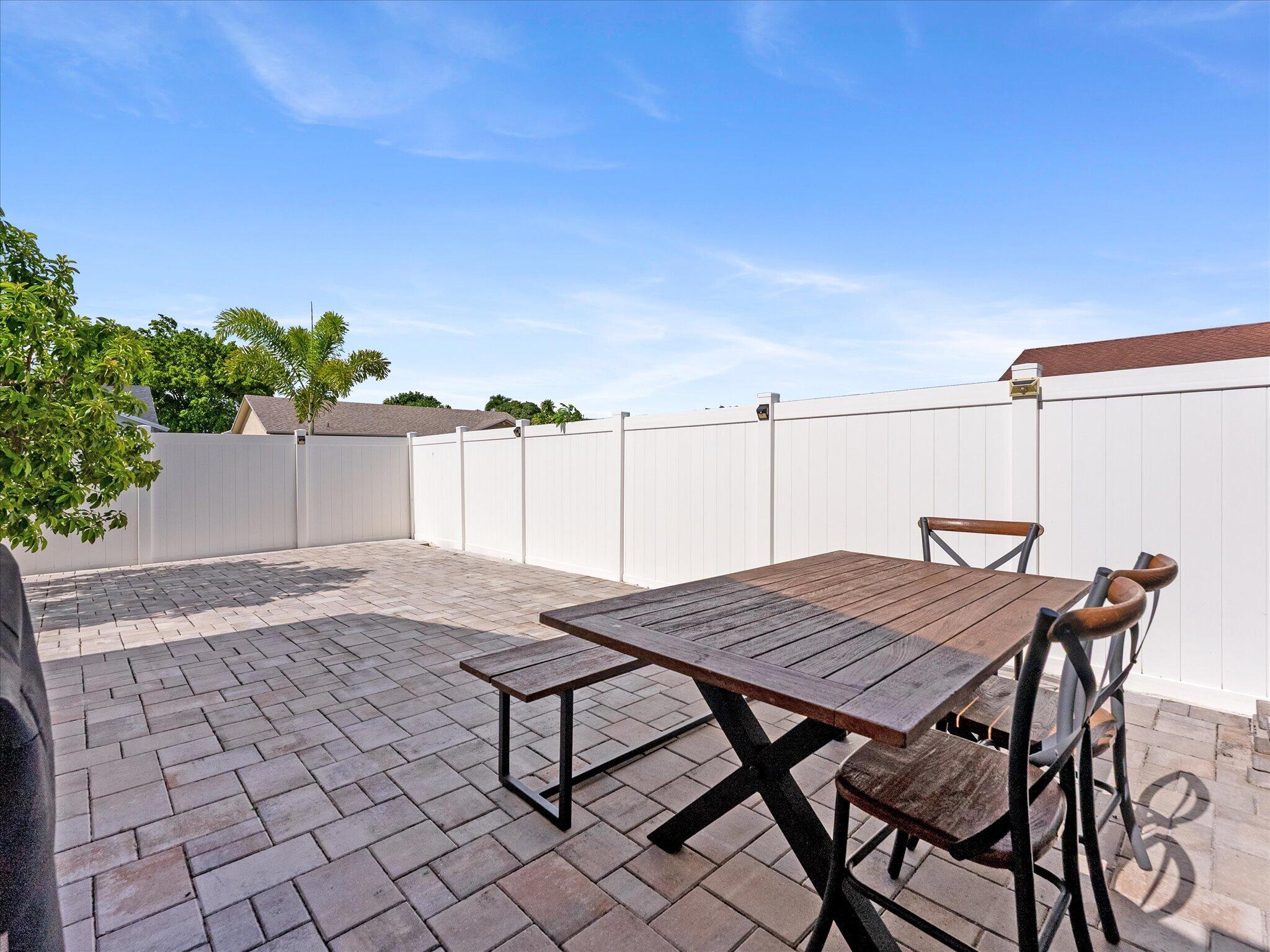 23040 Southwest 54th Avenue Boca Raton, FL 33433 - Photo 28 of 50 32-32