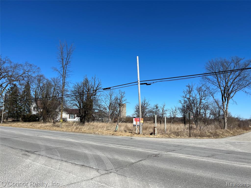 3520 Capac Road Capac, MI 48014 - Photo 2 of 5