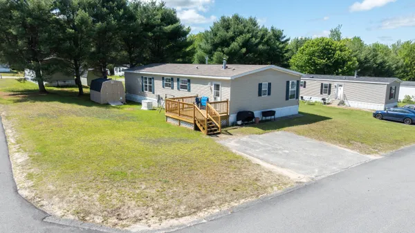 $184,500 | 20 Purington Avenue, Mechanic Falls, ME 04256