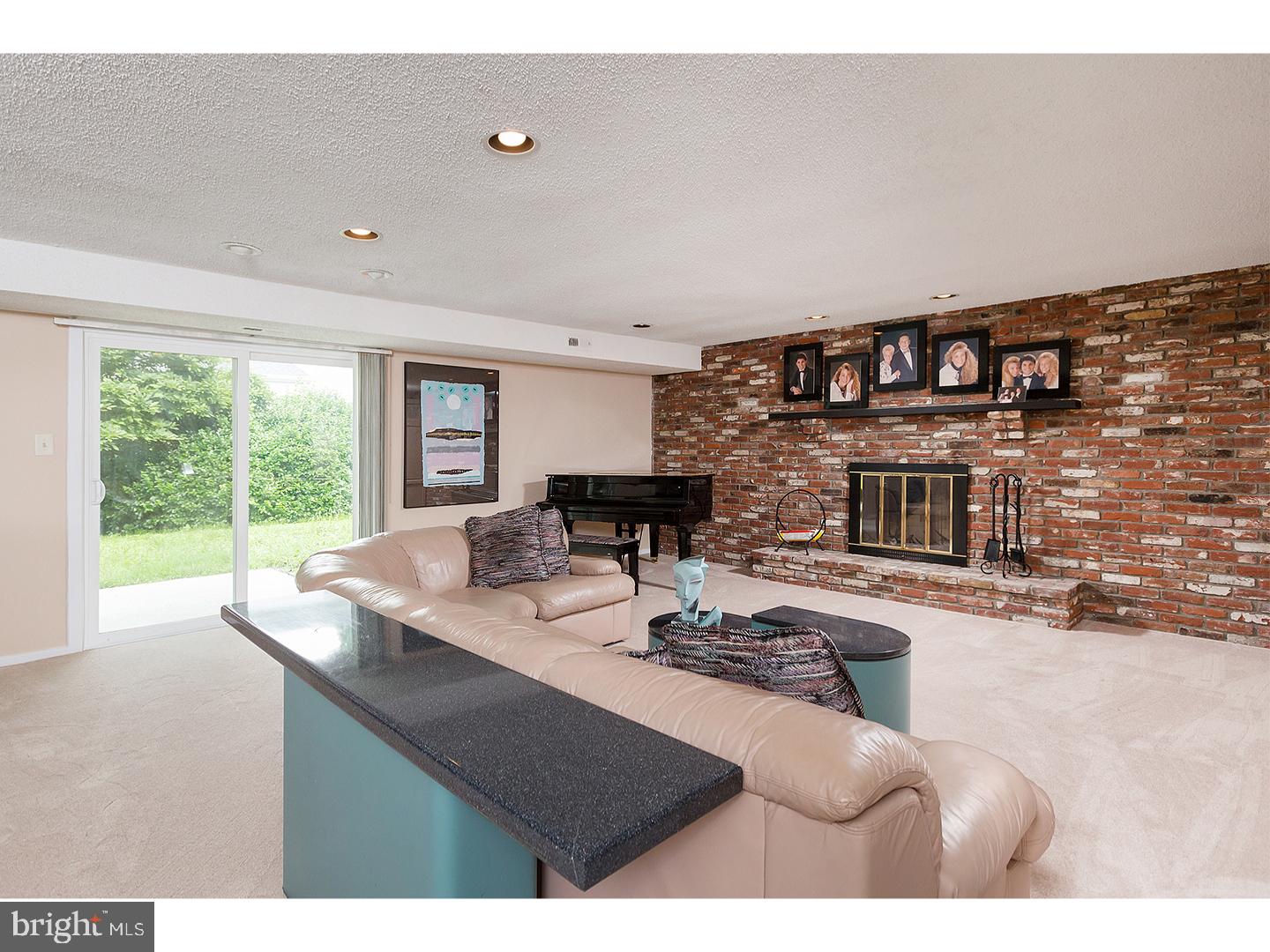 128 Greenvale Road Cherry Hill, NJ 08034 - Photo 10 of 14 Gallery Image 10