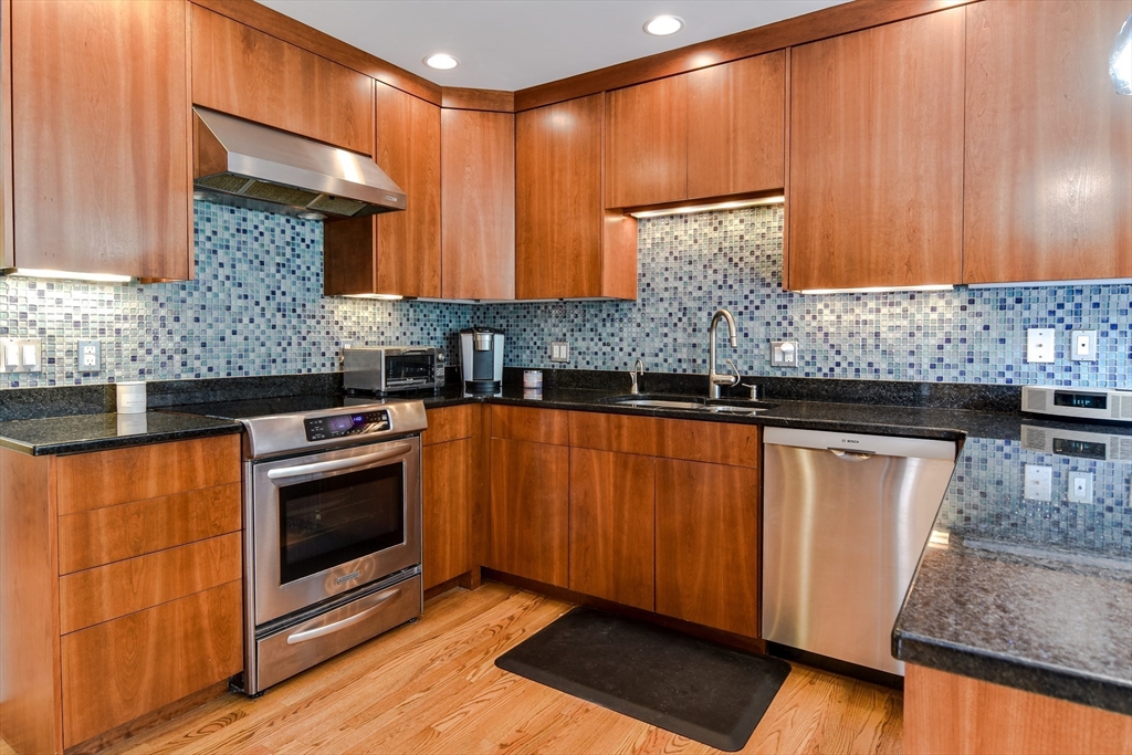 16 Lookout Farm Road Natick, MA 01760 - Photo 7 of 20 Gallery Image 7