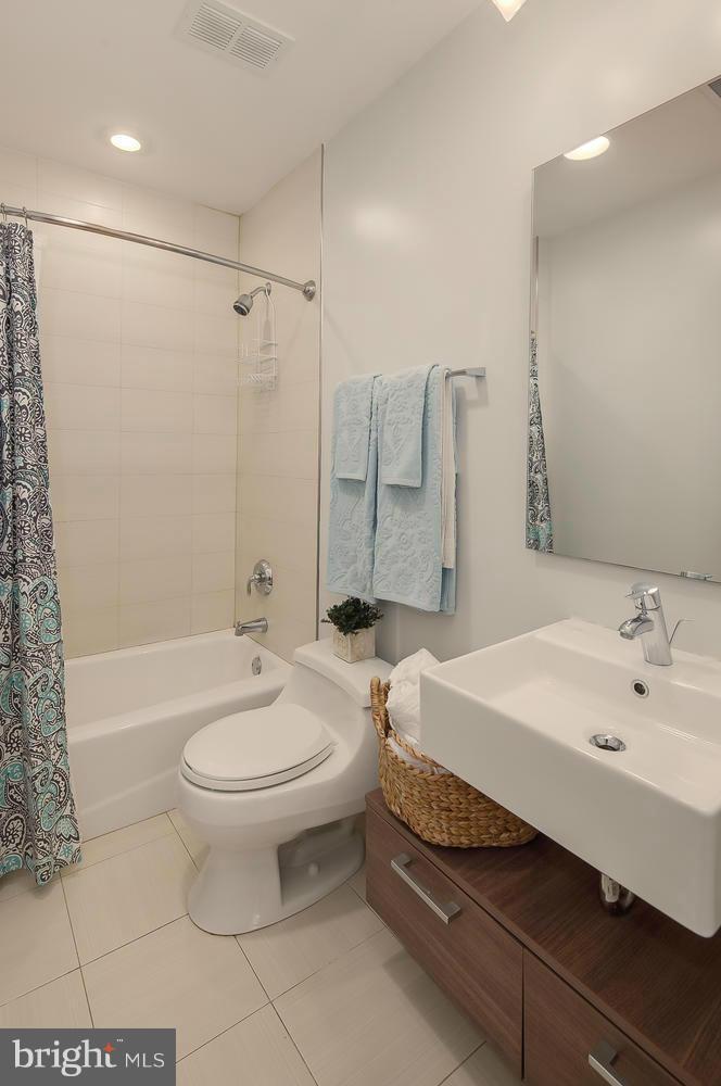1466 Harvard Street Northwest, Unit TH2 Washington, DC 20009 - Photo 17 of 30 Interior (General)
