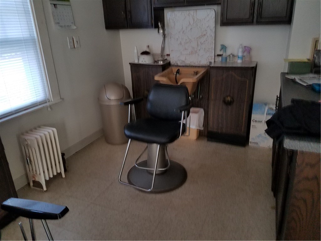 242 Mendon Road Woonsocket, RI 02895 - Photo 9 of 25