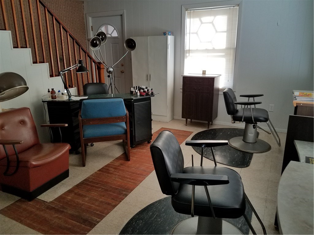 242 Mendon Road Woonsocket, RI 02895 - Photo 10 of 25
