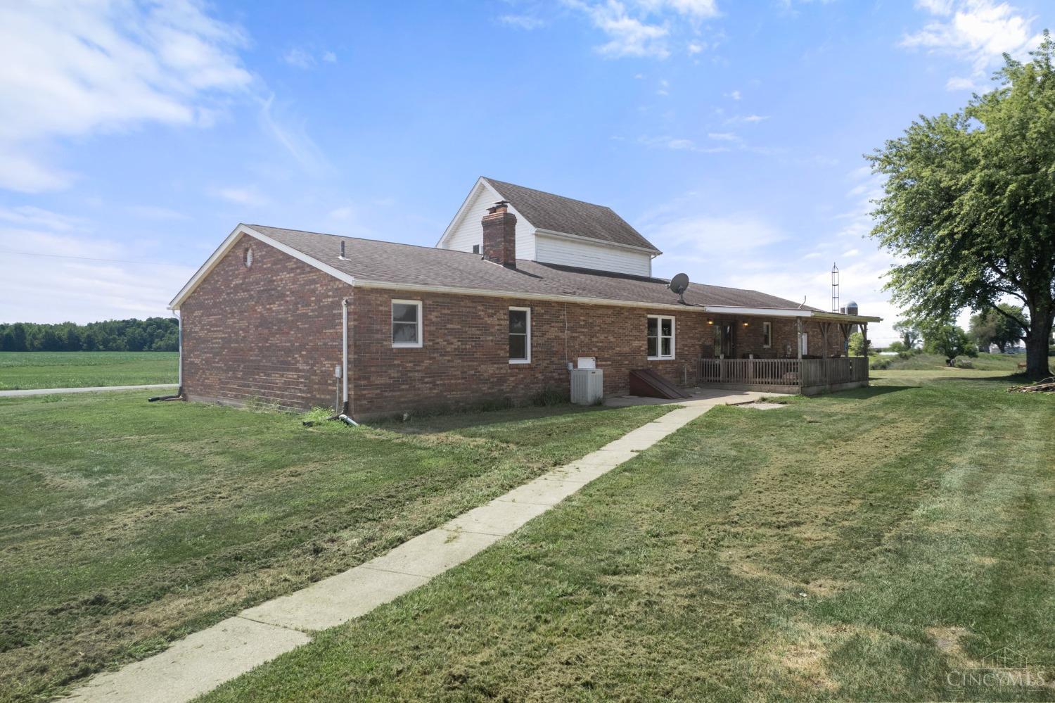 3305 North Sanders Road Hillsboro, OH 45133 - Photo 5 of 38 Gallery Image 5