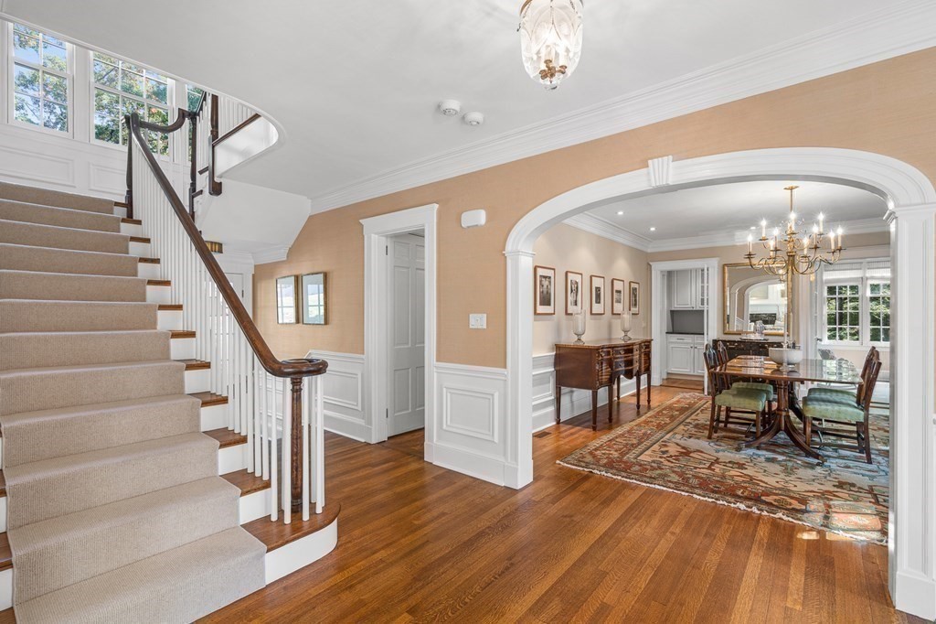 55 Cliff Road Wellesley, MA 02481 - Photo 12 of 42