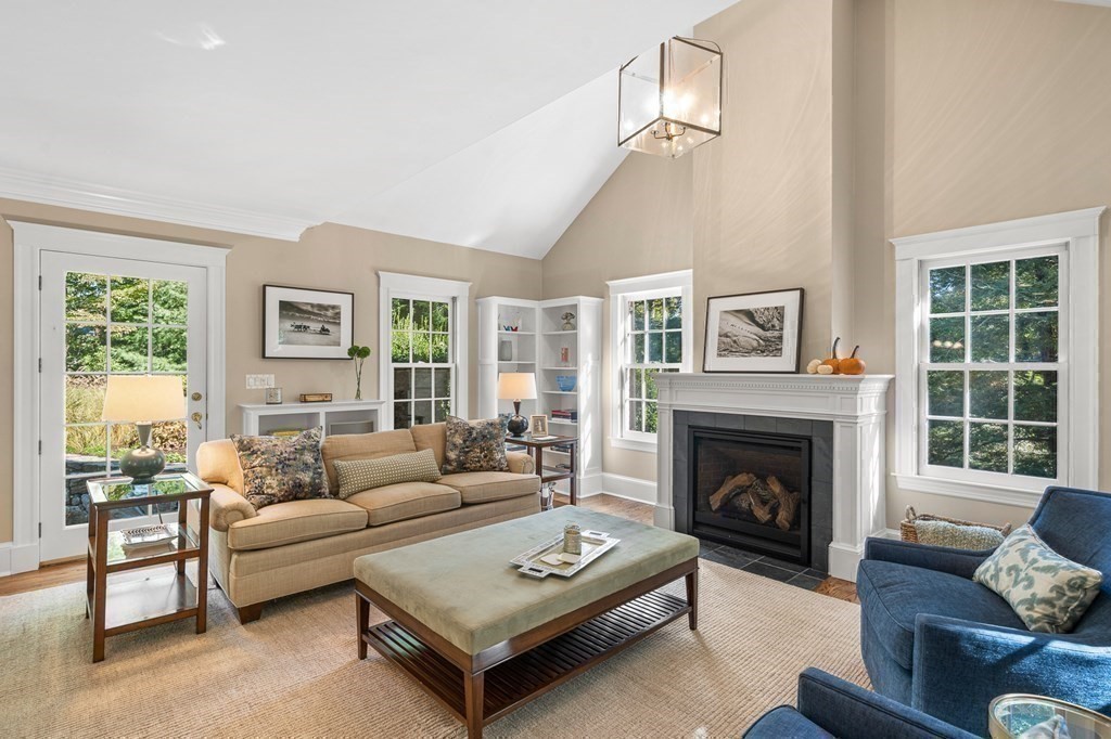 55 Cliff Road Wellesley, MA 02481 - Photo 24 of 42