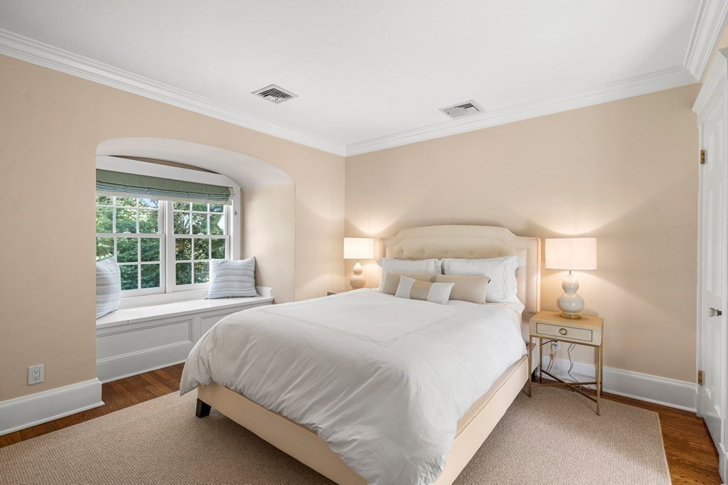 55 Cliff Road Wellesley, MA 02481 - Photo 31 of 42
