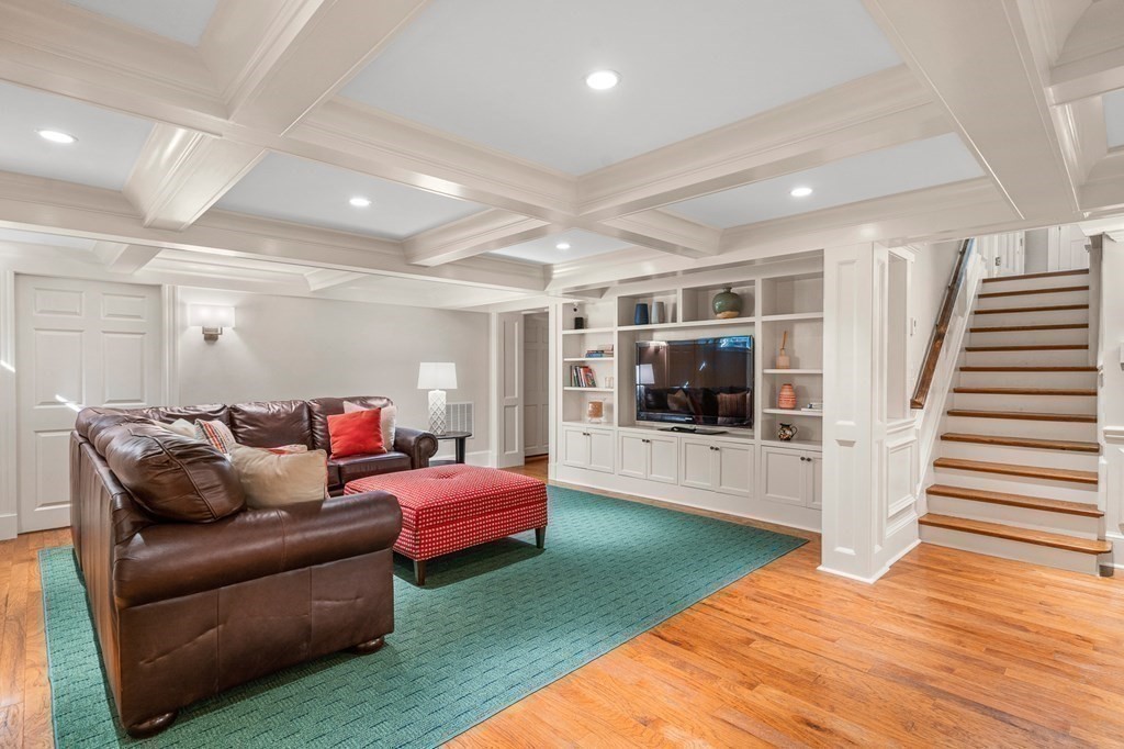55 Cliff Road Wellesley, MA 02481 - Photo 34 of 42