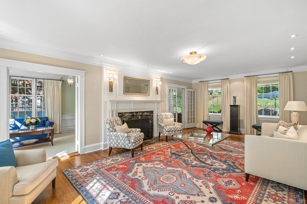 55 Cliff Road Wellesley, MA 02481 - Photo 8 of 42