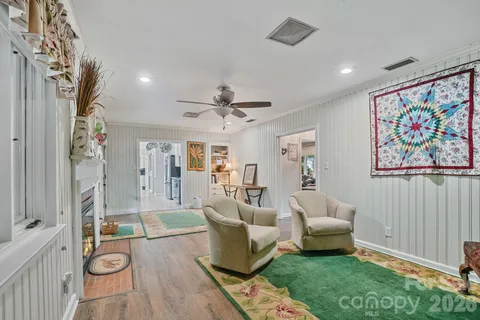 $634,900 | 560 11th Ave Circle Northwest, Hickory, NC 28601