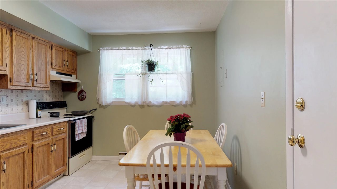 261 Holy Cross Road, Unit 302 Colchester, VT 05446 - Photo 4 of 11 Gallery Image 4