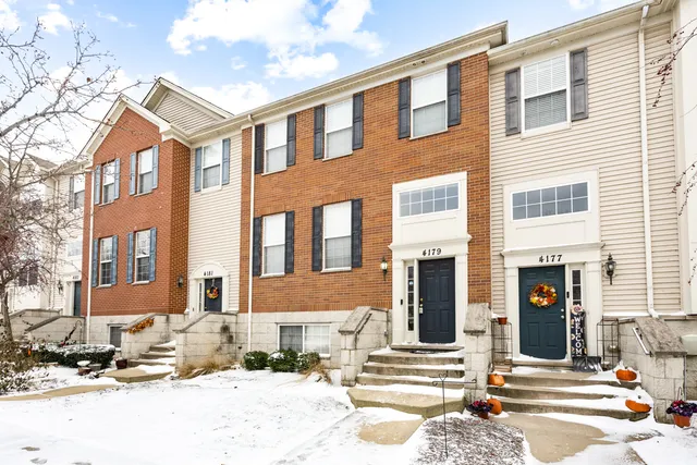 $439,000 | 4179 Milford Lane, Aurora, IL 60504