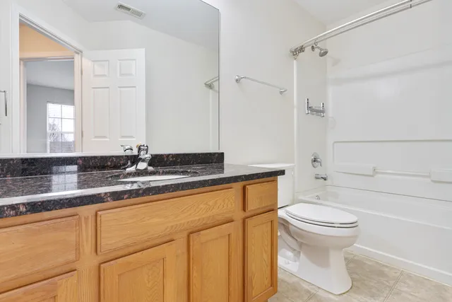 $439,000 | 4179 Milford Lane, Aurora, IL 60504