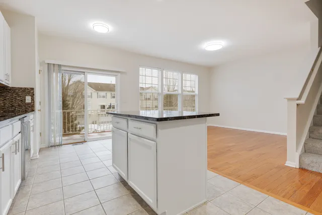 $439,000 | 4179 Milford Lane, Aurora, IL 60504