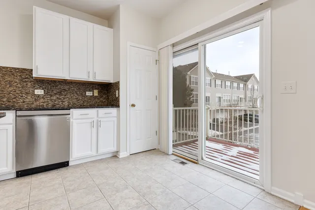 $439,000 | 4179 Milford Lane, Aurora, IL 60504