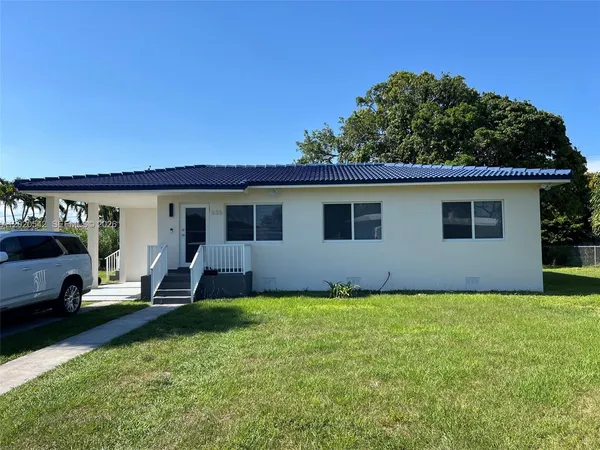 $3,600 | 335 West 50th Street, Hialeah, FL 33012