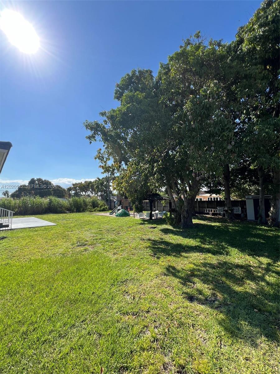 335 West 50th Street Hialeah, FL 33012 - Photo 8 of 13