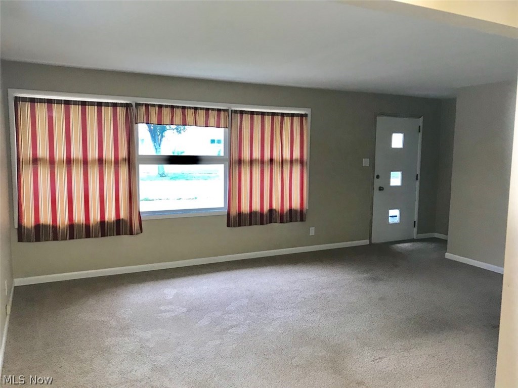 2615 Overbrook Road Cuyahoga Falls, OH 44221 - Photo 6 of 26