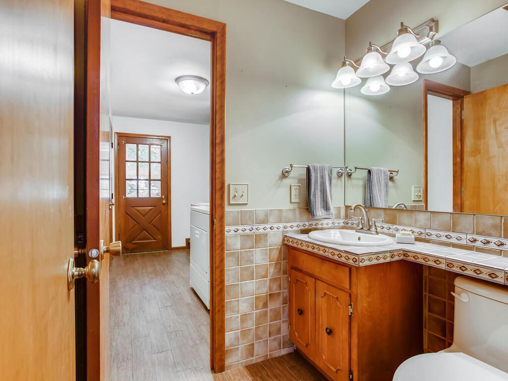 103 Sandy Hook Road Chanhassen, MN 55317 - Photo 13 of 39 Gallery Image 13
