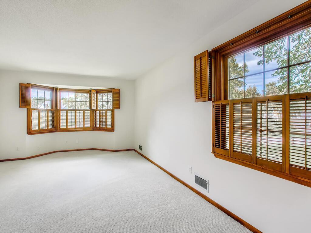 103 Sandy Hook Road Chanhassen, MN 55317 - Photo 15 of 39 Gallery Image 15