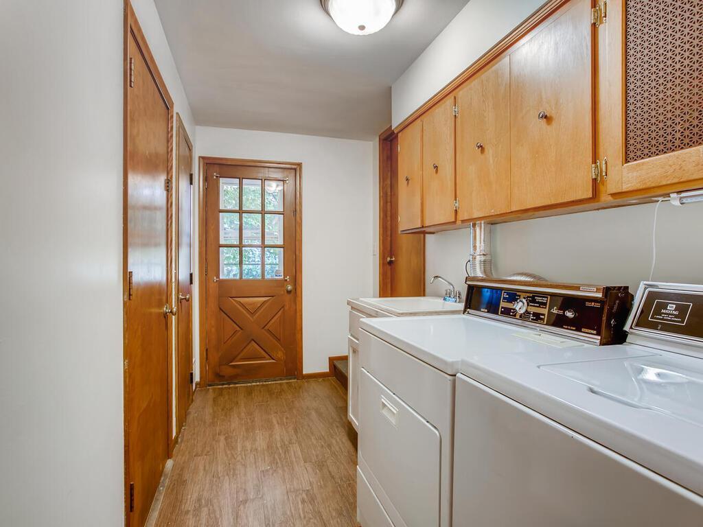 103 Sandy Hook Road Chanhassen, MN 55317 - Photo 26 of 39 Gallery Image 26