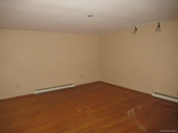 $500,000 | 9 Jim Lane, Putnam Valley, NY 10579