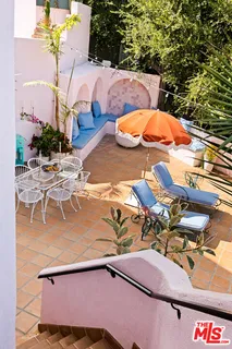 $5,495,000 | 3700 Lowry Road, Los Angeles, CA 90027