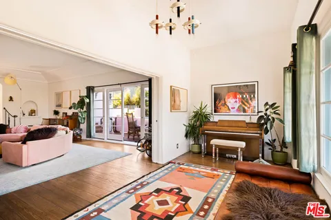 $5,495,000 | 3700 Lowry Road, Los Angeles, CA 90027