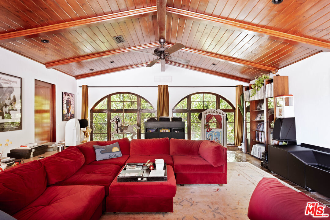 3700 Lowry Road Los Angeles, CA 90027 - Photo 14 of 59