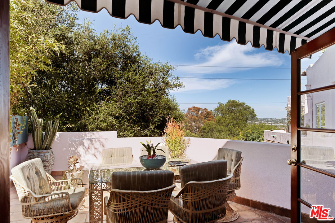 3700 Lowry Road Los Angeles, CA 90027 - Photo 17 of 59