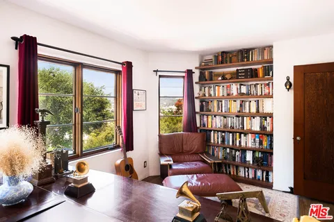 $5,495,000 | 3700 Lowry Road, Los Angeles, CA 90027