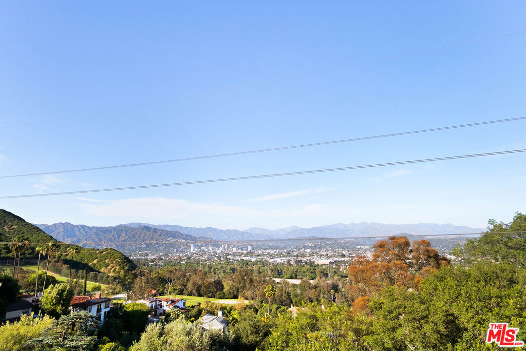 3700 Lowry Road Los Angeles, CA 90027 - Photo 40 of 59