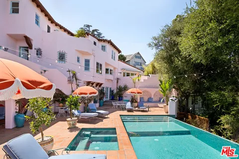 $5,495,000 | 3700 Lowry Road, Los Angeles, CA 90027