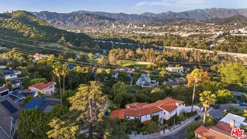 $5,495,000 | 3700 Lowry Road, Los Angeles, CA 90027