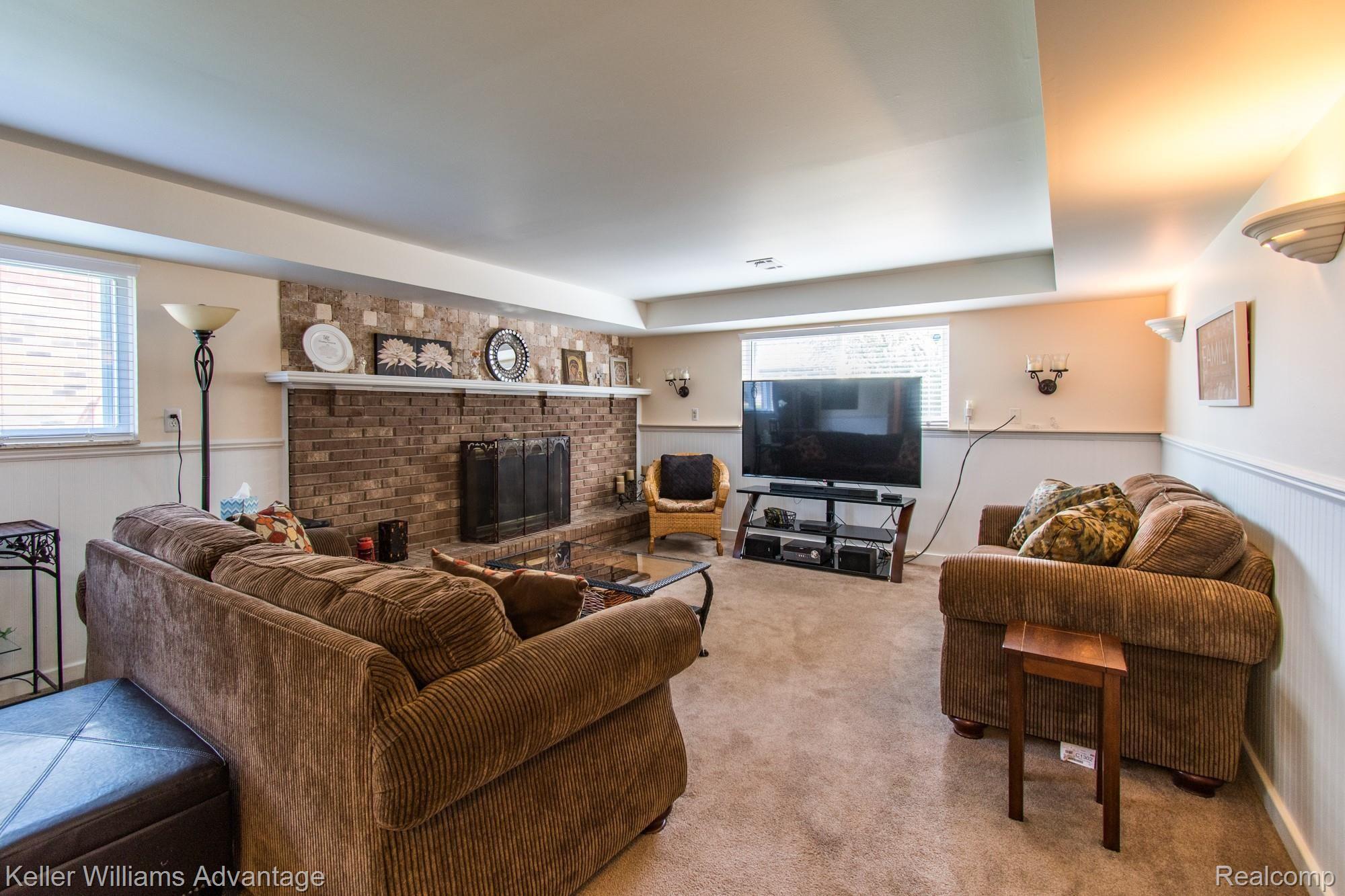 43627 Arlington Road Canton, MI 48187 - Photo 21 of 56 21.jpg