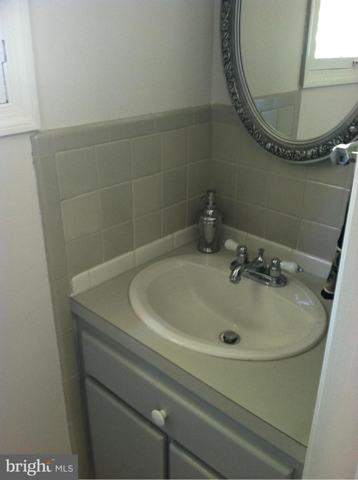 6431 Overhill Road Falls Church, VA 22042 - Photo 14 of 30 Bath - Powder Room