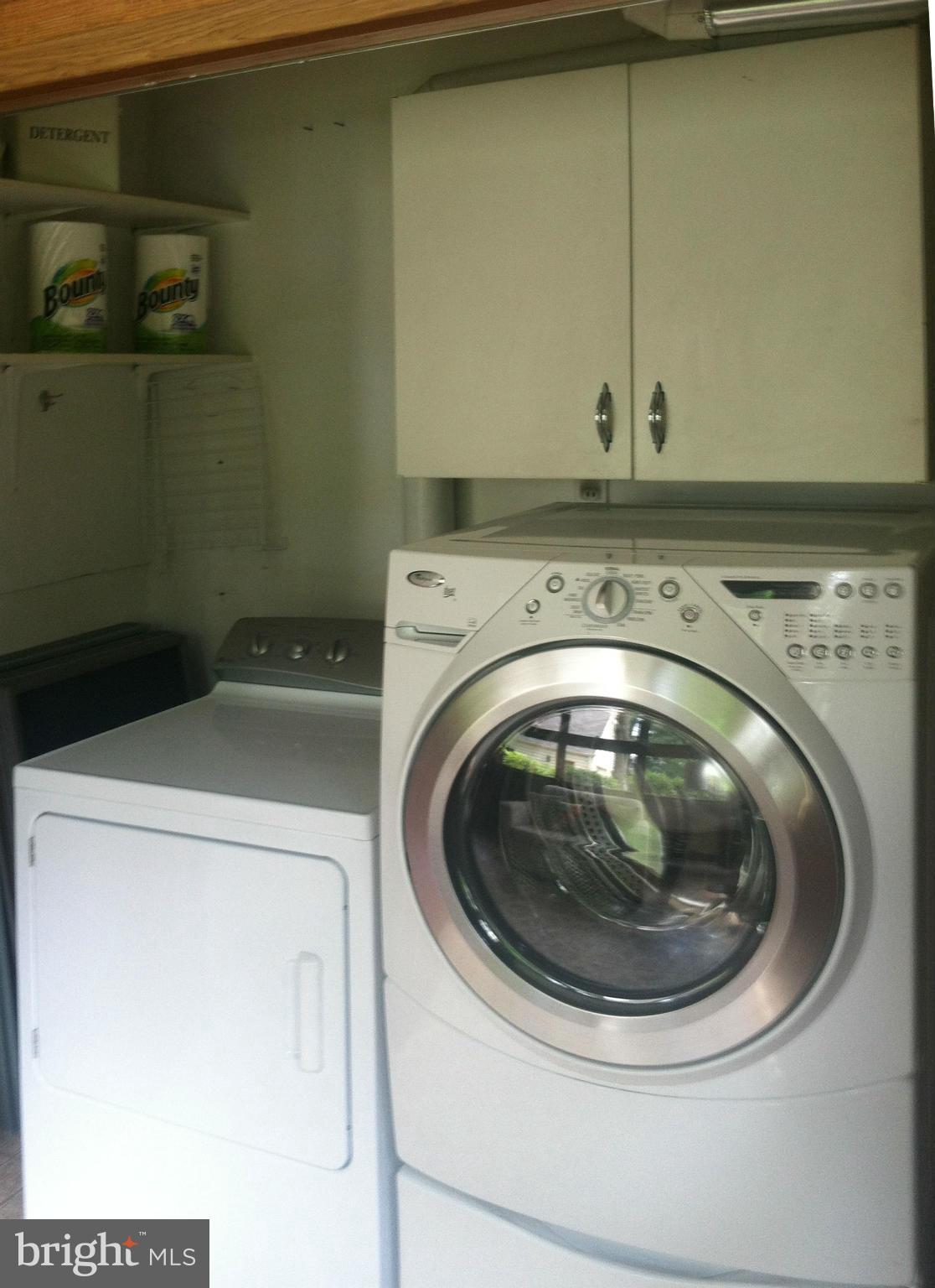6431 Overhill Road Falls Church, VA 22042 - Photo 16 of 30 Laundry
