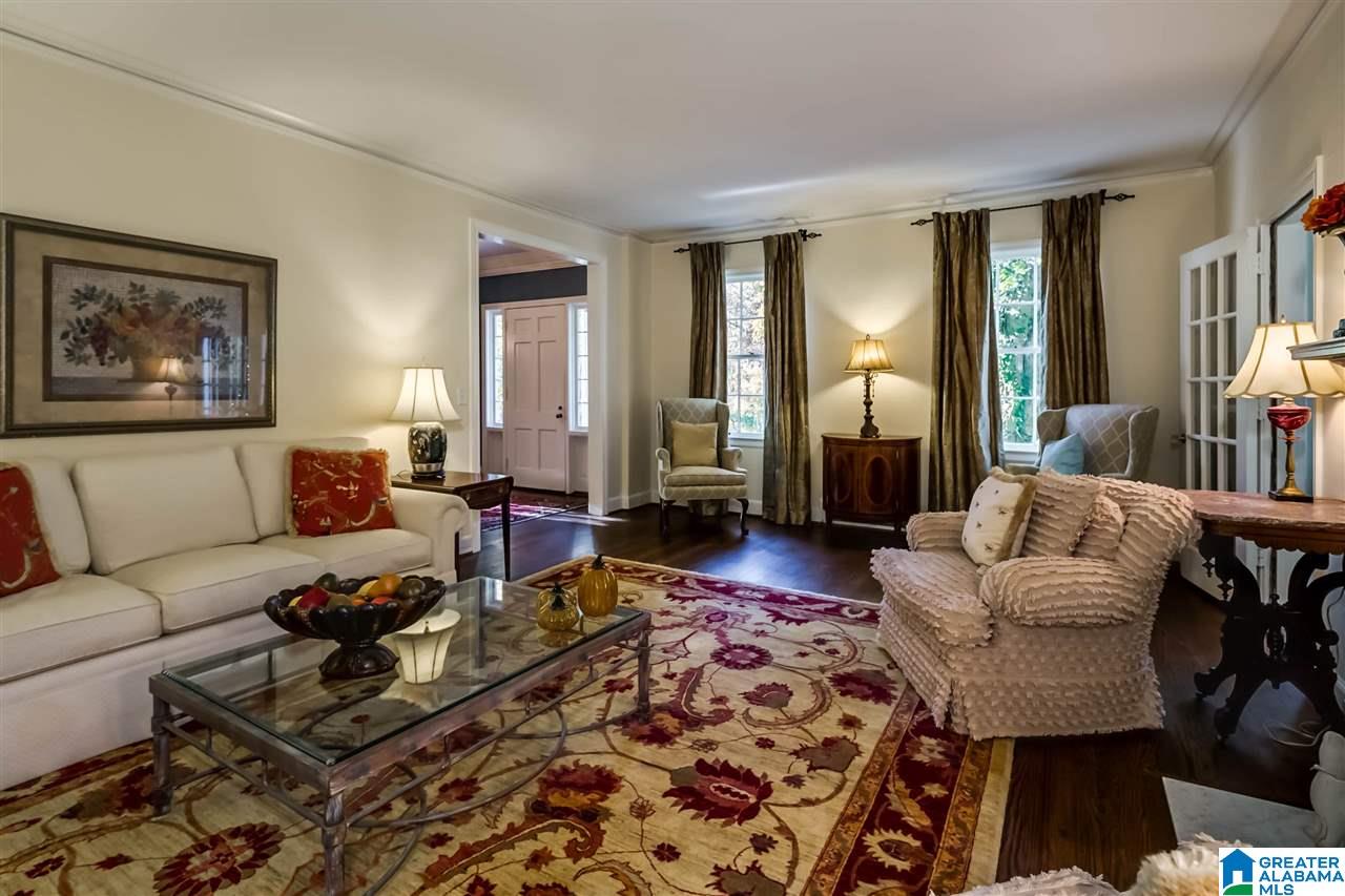 3262 Overbrook Road Birmingham, AL 35213 - Photo 8 of 49