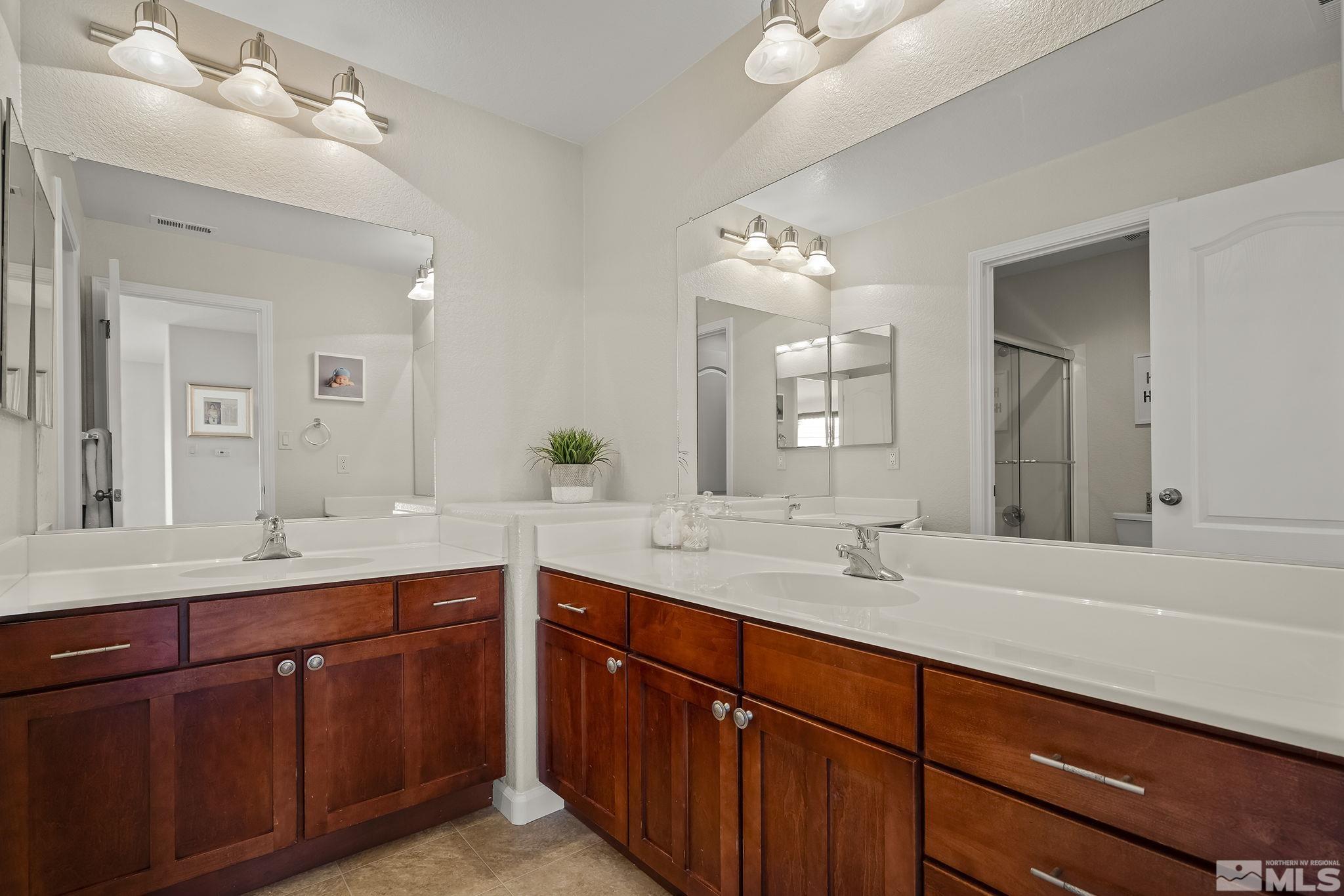 10040 Cascade Street Reno, NV 89506 - Photo 18 of 31 Photo 19