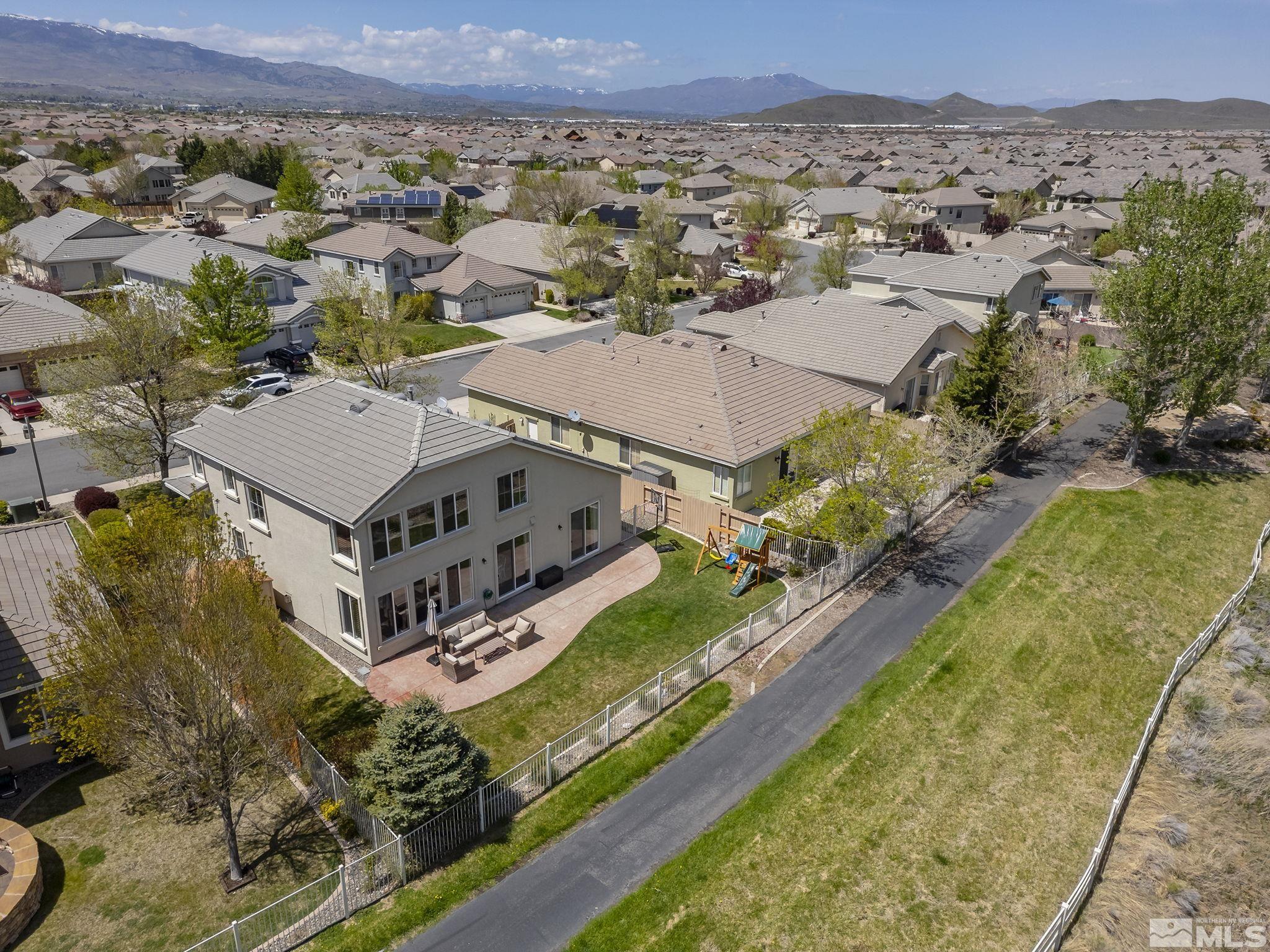10040 Cascade Street Reno, NV 89506 - Photo 31 of 31 Photo 32